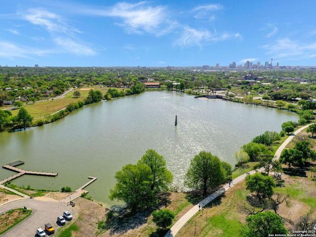 1907 W WOODLAWN AVE, San Antonio, TX 78201