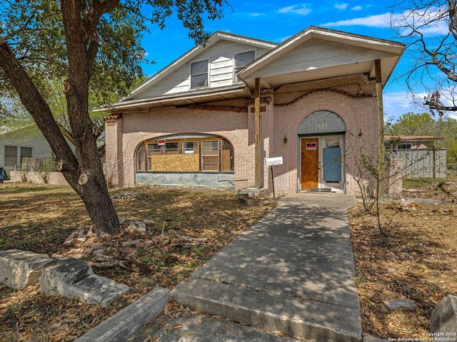 1907 W WOODLAWN AVE, San Antonio, TX 78201