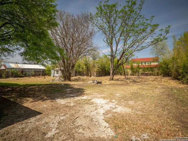 1907 W WOODLAWN AVE, San Antonio, TX 78201