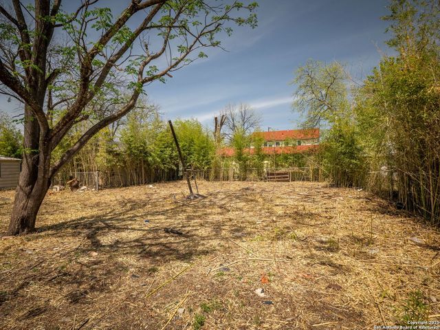 1907 W WOODLAWN AVE, San Antonio, TX 78201