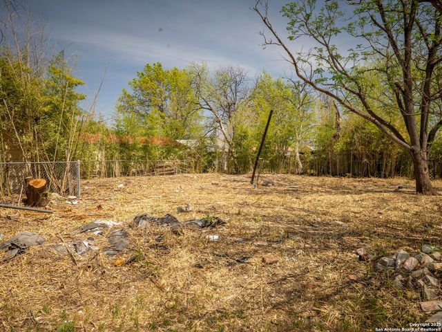 1907 W WOODLAWN AVE, San Antonio, TX 78201