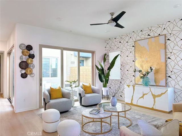 112 Stellar, Irvine, CA 92618