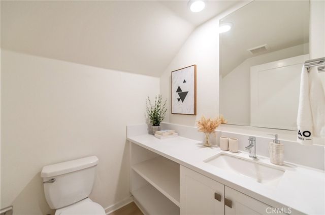 112 Stellar, Irvine, CA 92618