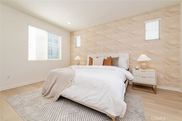 112 Stellar, Irvine, CA 92618