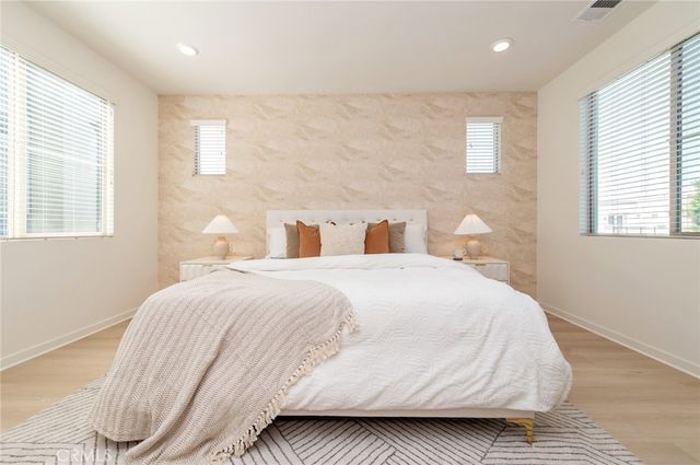 112 Stellar, Irvine, CA 92618