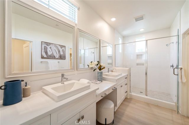 112 Stellar, Irvine, CA 92618