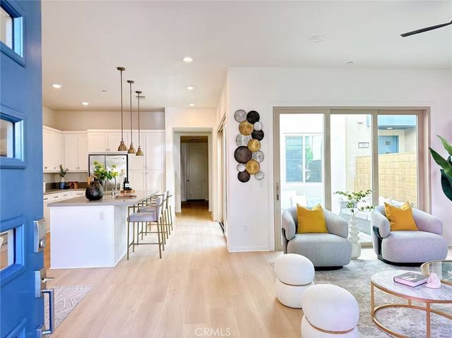 112 Stellar, Irvine, CA 92618