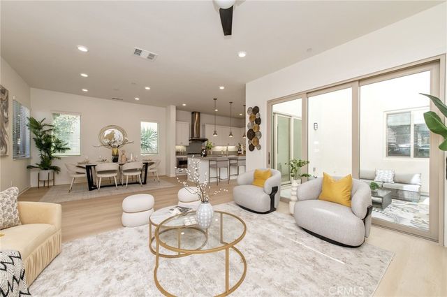 112 Stellar, Irvine, CA 92618