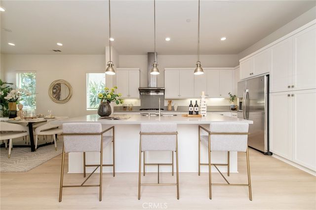 112 Stellar, Irvine, CA 92618