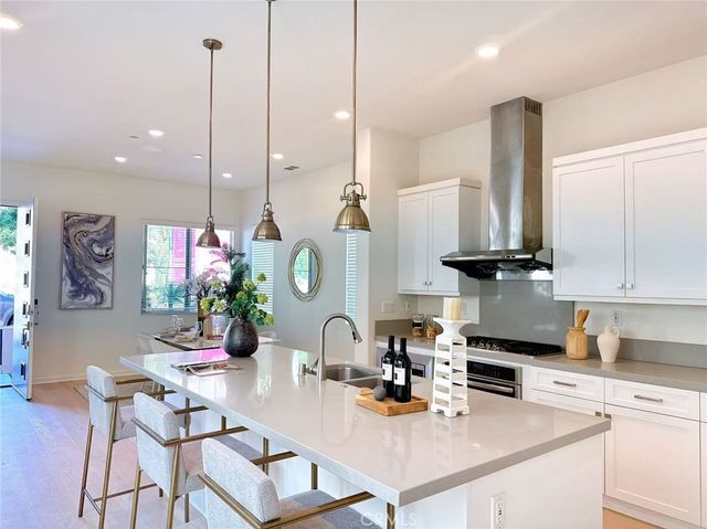 112 Stellar, Irvine, CA 92618