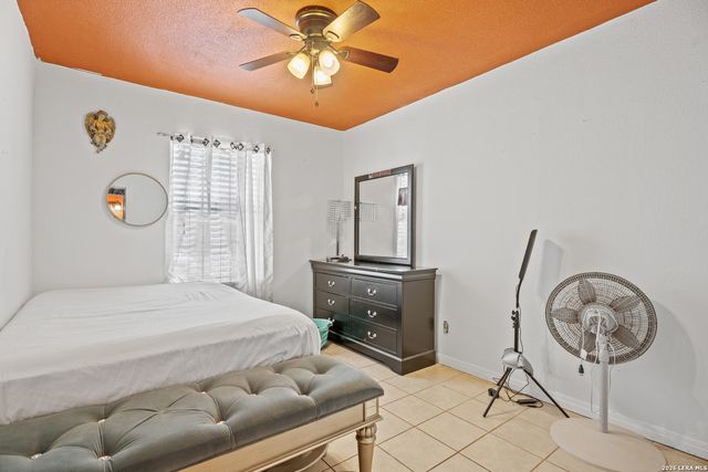 1707 Del Sol, San Antonio, TX 78227