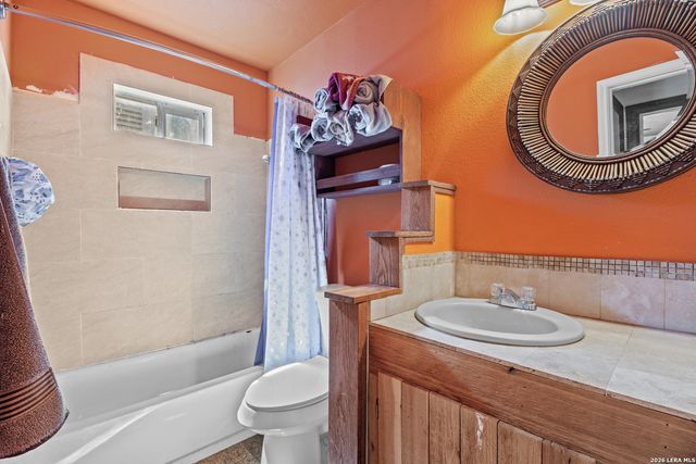 1707 Del Sol, San Antonio, TX 78227