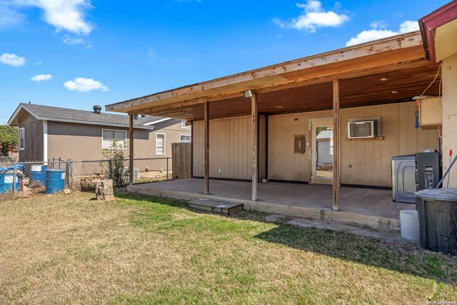 1707 Del Sol, San Antonio, TX 78227