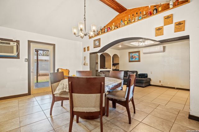 1707 Del Sol, San Antonio, TX 78227