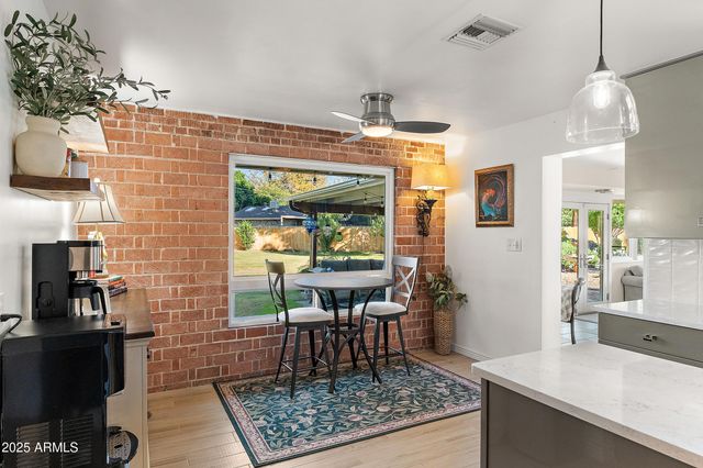 8051 N 14TH Avenue, Phoenix, AZ 85021