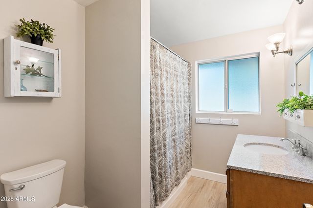 8051 N 14TH Avenue, Phoenix, AZ 85021