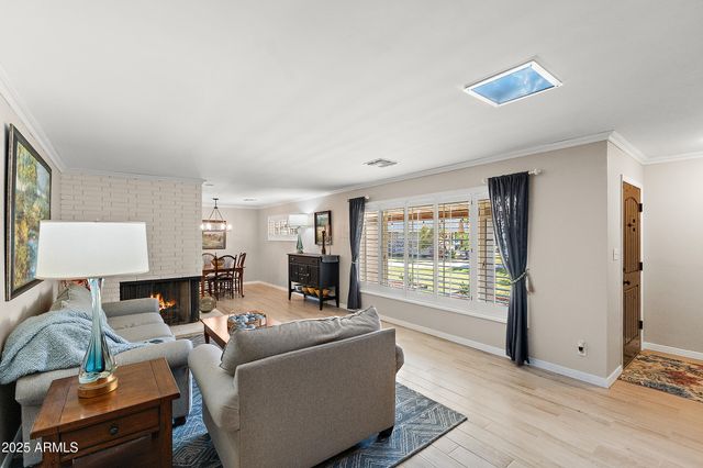 8051 N 14TH Avenue, Phoenix, AZ 85021