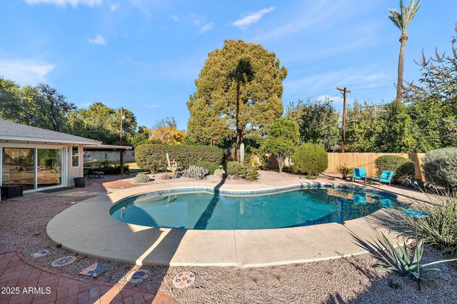 8051 N 14TH Avenue, Phoenix, AZ 85021