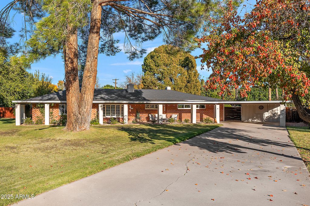 8051 N 14TH Avenue, Phoenix, AZ 85021