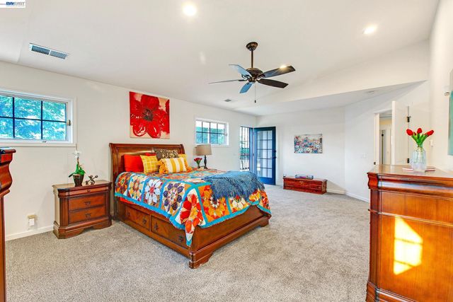 1932 College Ave, Livermore, CA 94550