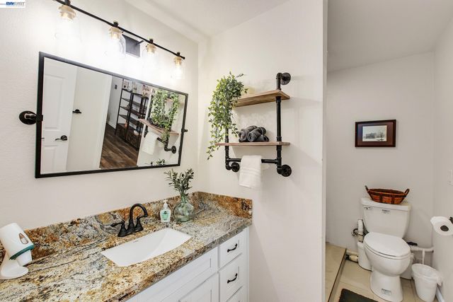 1932 College Ave, Livermore, CA 94550