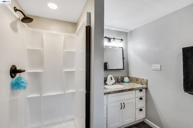 1932 College Ave, Livermore, CA 94550