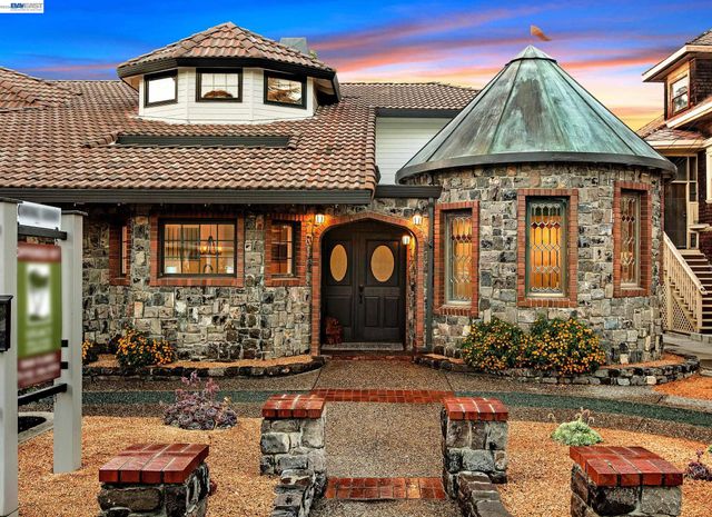 1932 College Ave, Livermore, CA 94550