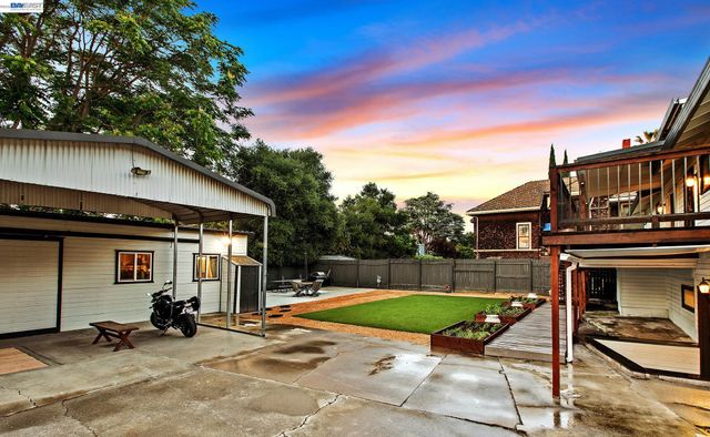 1932 College Ave, Livermore, CA 94550