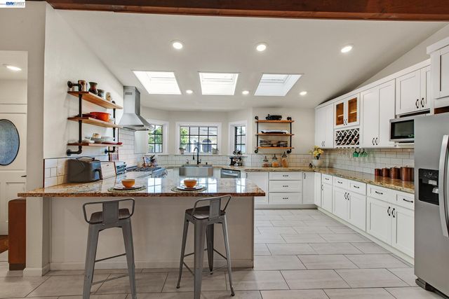 1932 College Ave, Livermore, CA 94550
