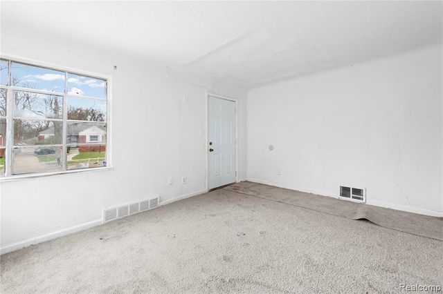 18734 Stahelin Avenue, Detroit, MI 48219