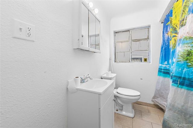 18734 Stahelin Avenue, Detroit, MI 48219