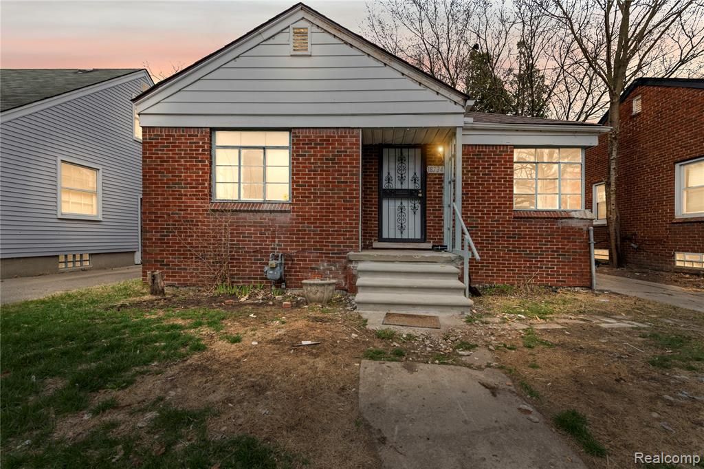 18734 Stahelin Avenue, Detroit, MI 48219