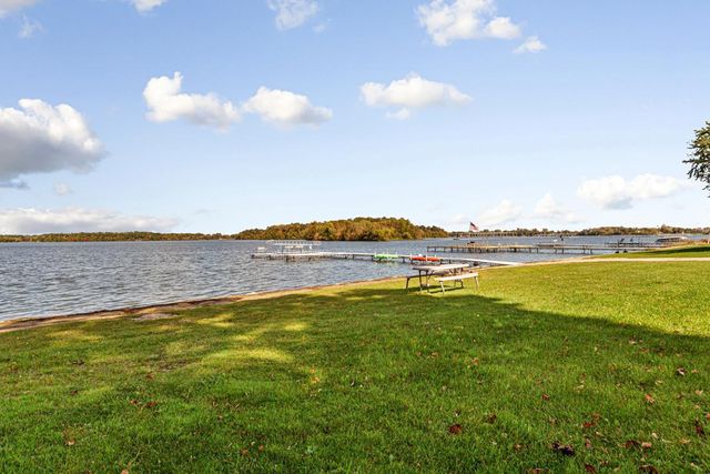 8325 Hennepin Way, Morristown, MN 55052