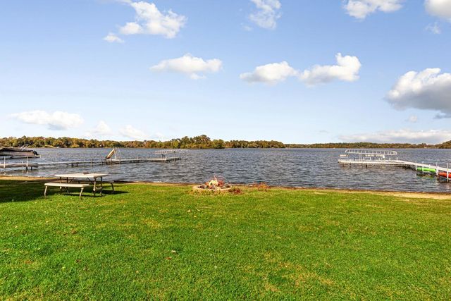 8325 Hennepin Way, Morristown, MN 55052