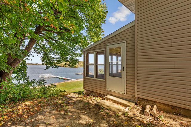 8325 Hennepin Way, Morristown, MN 55052