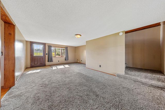 8325 Hennepin Way, Morristown, MN 55052