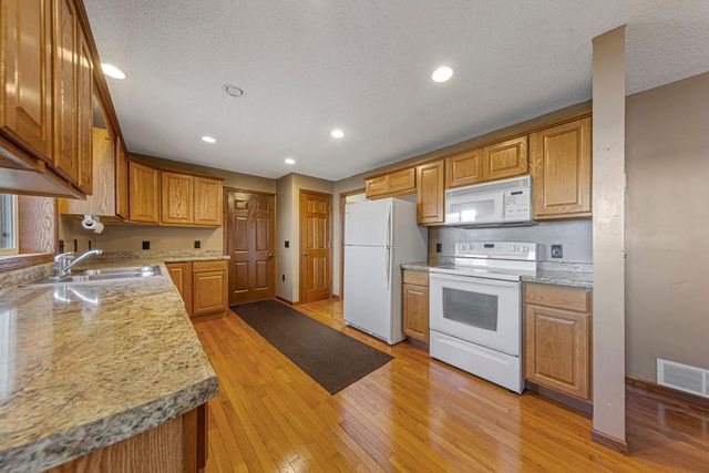 8325 Hennepin Way, Morristown, MN 55052