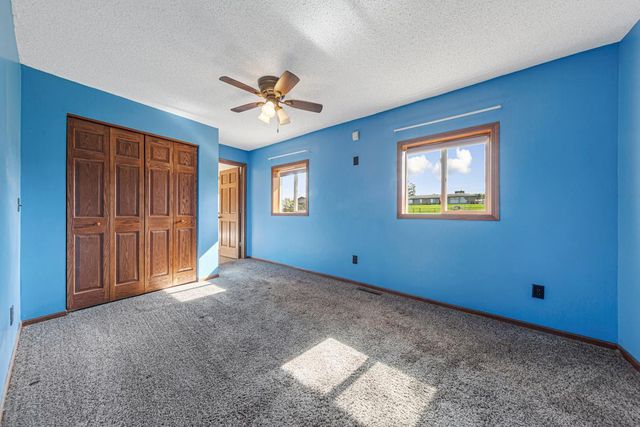 8325 Hennepin Way, Morristown, MN 55052