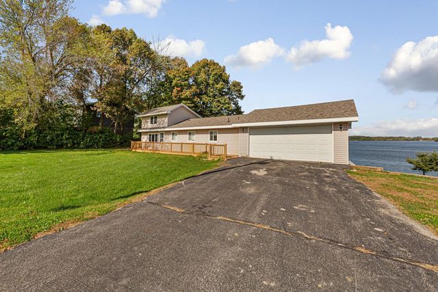 8325 Hennepin Way, Morristown, MN 55052