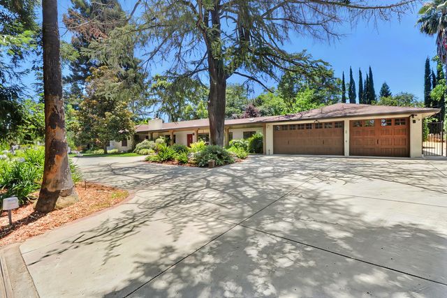 4960 Paloma Ave, Carmichael, CA 95608