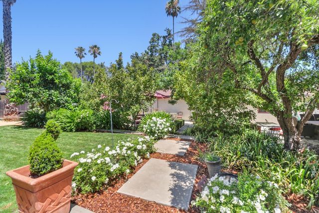 4960 Paloma Ave, Carmichael, CA 95608
