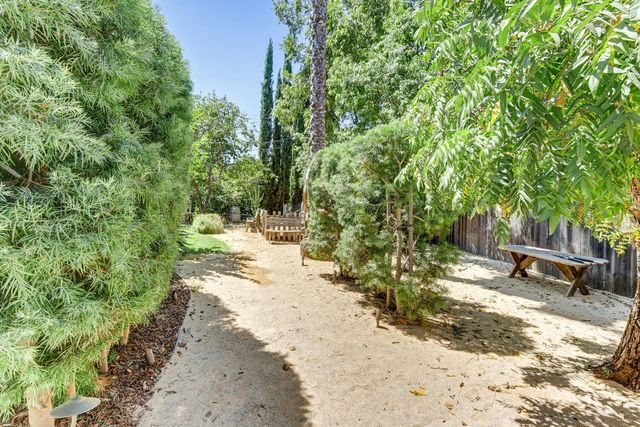 4960 Paloma Ave, Carmichael, CA 95608