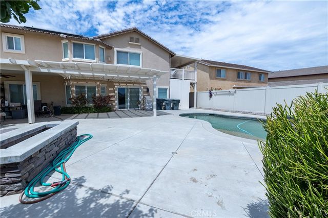 2343 Willowbrook Lane, Perris, CA 92571