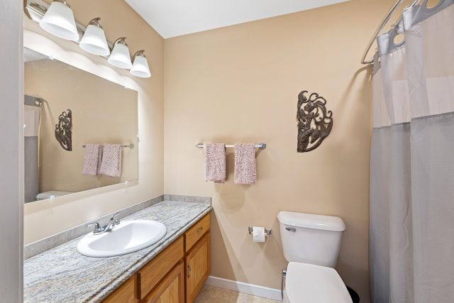 832 GRAYSON AVE, Waynesboro, VA 22980