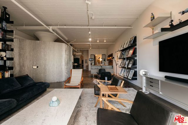 1855 Industrial Street 307, Los Angeles, CA 90021