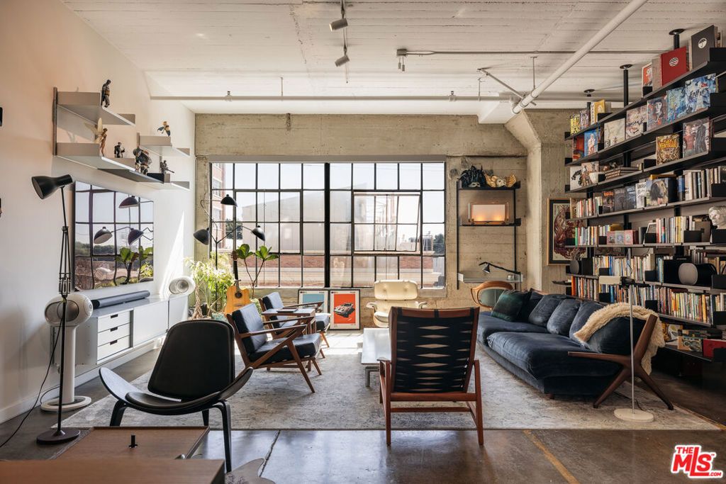 1855 Industrial Street 307, Los Angeles, CA 90021