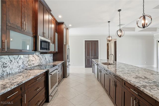 3527 NW 8th TER, Cape Coral, FL 33993