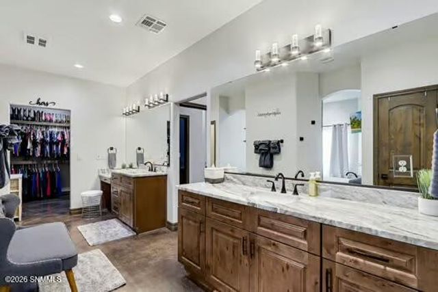 1280 Rosita Court, Las Cruces, NM 88005