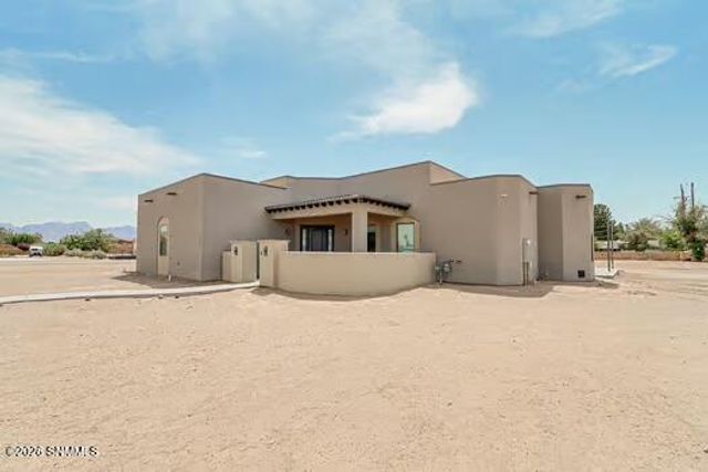 1280 Rosita Court, Las Cruces, NM 88005