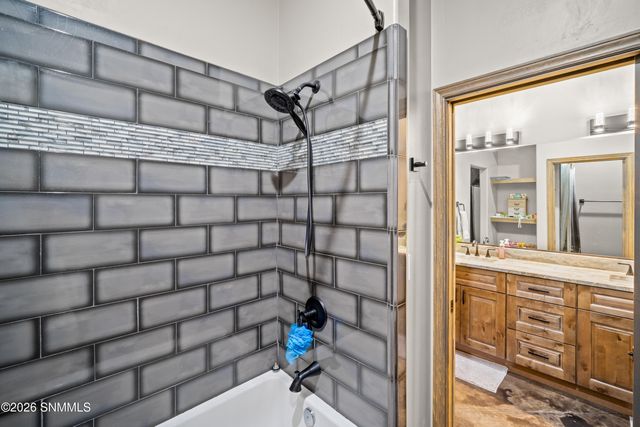 1280 Rosita Court, Las Cruces, NM 88005